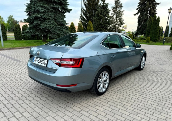 Skoda Superb cena 68634 przebieg: 143000, rok produkcji 2018 z Wyszków małe 631